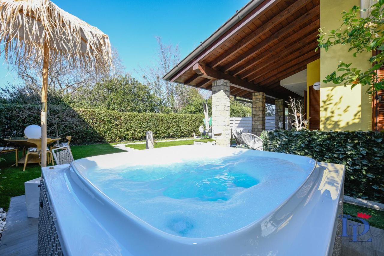 Desenzanoloft Official Partner Marriott Homes & Villas - Luxury Suite With Jacuzzi And Garden Desenzano del Garda Exterior foto
