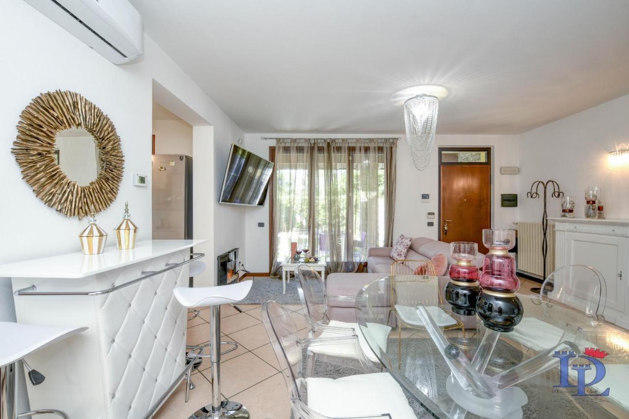 Desenzanoloft Official Partner Marriott Homes & Villas - Luxury Suite With Jacuzzi And Garden Desenzano del Garda Exterior foto